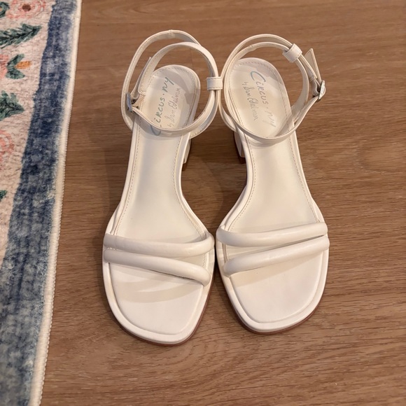 Sam Edelman Shoes - SAM EDELMAN - Circus New York - white heel - size 8